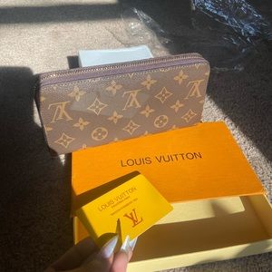 Louis Vuitton WALLET